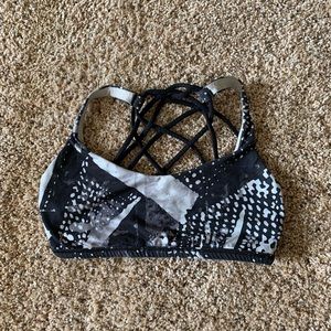 lululemon sports bra